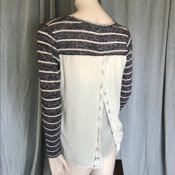 JOLT stripped navy and white blouse medium - Picture 3 of 5